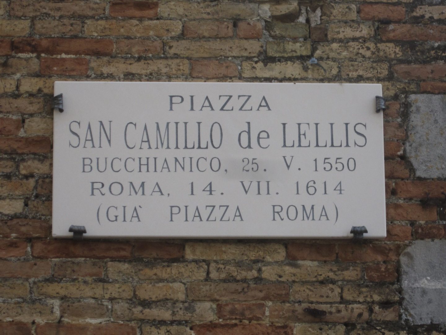 St. Camillus de Lellis' church and museum, Bucchianico (3).JPG